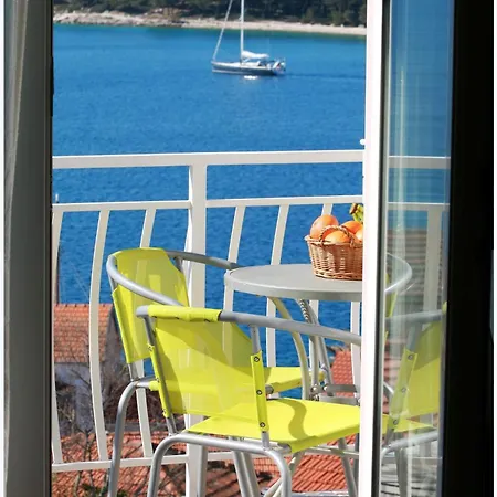 Anita I Visnja * Rogoznica (Sibenik-Knin)