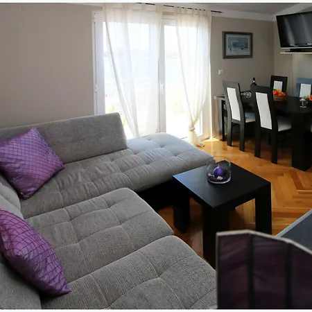 Apartment Anita I Visnja Rogoznica (Sibenik-Knin)