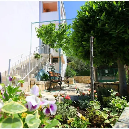 Apartment Anita I Visnja