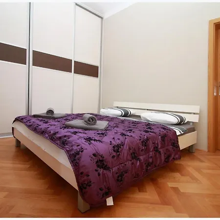 Apartment Anita I Visnja