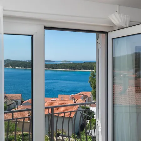 Anita I Visnja Rogoznica (Sibenik-Knin)