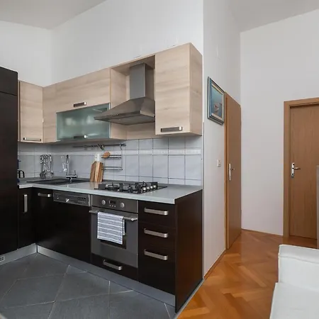 Apartment Anita I Visnja
