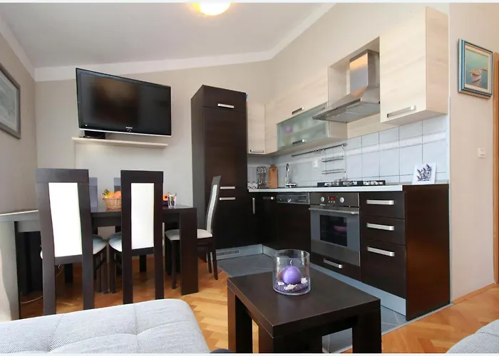 Anita I Visnja アパート